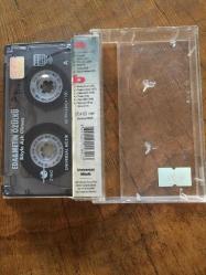 EDA & METİN ÖZÜLKÜ - BÖYLE AŞK OLMAZ - KASET