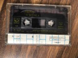 PINK FLOYD - THE WALL VOL. 1 - WRITTEN BY ROGER WATERS - TÜRK BASKI KASET