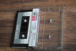 SEZEN AKSU - GÜLÜMSE - COŞKUN PLAK KASET