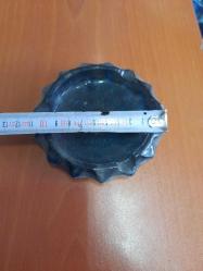 ESKİLERDEN SİYAH CAM KÜL TABLASI