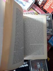 ne mutlu - antonio munoz molina