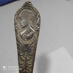 R34--GÜMÜŞ KAPLAMA KADIN PORTRELİ SERVİS KAŞIĞI