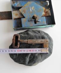 Antika El Yapımı Anahtarlı Demir Kapı Kilidi -- Eski Tip Kilit - Köy Kapısı Kilit