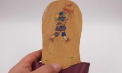 Sanat Taciri El Yapımı Karikatür Karagöz Hacıvat Nalin - Duvar SüsüTakunya - Ahşap Terlik no 2