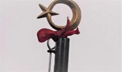 SIFIR- Sanat Taciri-- Flama- Siyah Ay yıldız Başlıklı Koruma Demiri - Eskort Demiri Türk Bayrağı