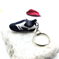 BeşiktaşFutbol Takımı Ayakkabı Anahtarlık -- Siyah Beyaz Krampon Anahtarlık