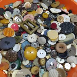 P88-------ESKİ DEĞİŞİK TİPLERDE DÜĞMELER