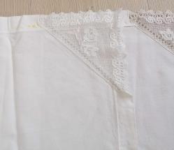 1 ADET SANDIK ÇIKMASI EL İŞİ SEHPA ÖRTÜSÜ BUZDOLABI ÖRTÜSÜ