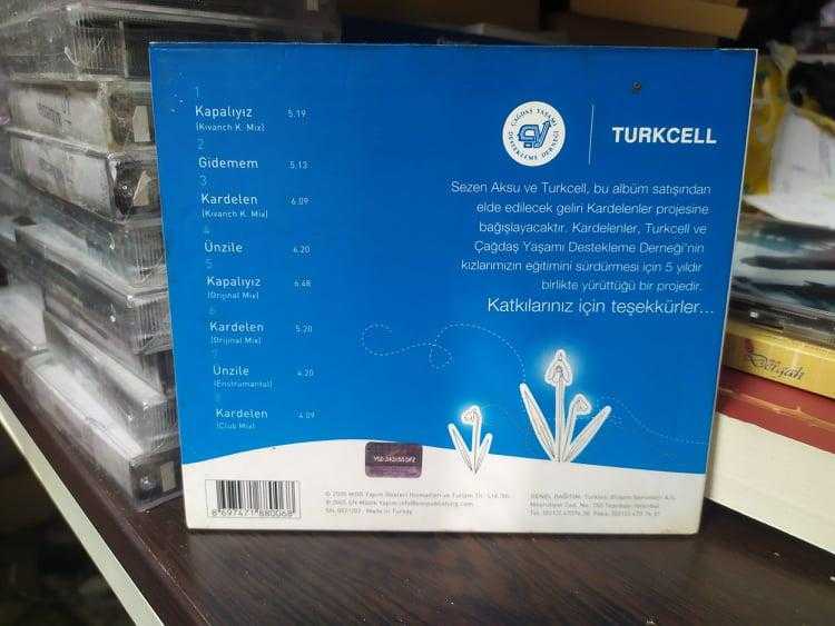 SEZEN AKSU KARDELEN CD DIGIPAK KİTAPÇIK İÇİNDE TURKCELL  