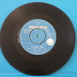 The Idols / Don't Walk Away - You Don't Care / Turkey 1965 / 45rpm / *Rock*