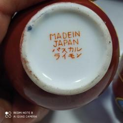 P1---MİNİ BOY BİR ÇİFT JAPON PORSELEN VAZO