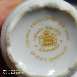 P10----CROWN BAVARIA YENİ YIL TEMALI RESİM 1980'LER ÜRETİMİ KÜÇÜK BOY PORSELEN VAZO