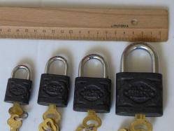 Dökme Demir Eski Asma Kilit Lotu - 4 Adet Eski Asma Kilit - Vintage Globe Asma Kilit