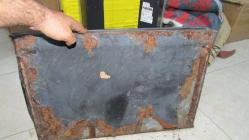 ÜZÜM VE YAPRAK KARO ŞEKLİNDE MERMER VEYA BAŞKA BİR ŞEYDEN EL YAPIMI BAKINIZ LÜTFEN (ESKİ DEPO