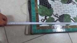 ÜZÜM VE YAPRAK KARO ŞEKLİNDE MERMER VEYA BAŞKA BİR ŞEYDEN EL YAPIMI BAKINIZ LÜTFEN (ESKİ DEPO