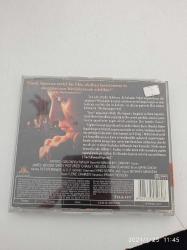 KİRLİ RESİMLER 2.EL UYGUN FİYATA VCD FİLM ( VCD 525 )