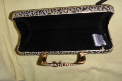 ANTİKA DEĞİL AMA ÇOK GÜZEL BİR ÇANTA GECE ÇANTASI DETAY RESİMLERDE VAR (ANTİK KOLİ 4