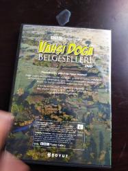 VAHŞİ DOĞA BELGESELLERİ YAVRU HAYVANLAR KAMUFLAJ UZMANLARI 9 DVD FİLM ORJİNAL ( DVD 1800 )