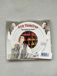 ATA DEMİRER TEK KİŞİLİK DEV KADRO 2.EL UYGUN FİYATA ORJİNAL VCD FİLM ( VCD 156 )
