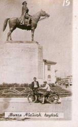BURSA ATATÜRK HEYKELİ 1930 ULUS FOTO
