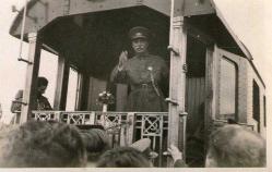 ATATÜRK. İRAN ŞAHI RIZA PEHLEVİ ZİYARETİ İÇİN TÖREN. OTOMOBİLDE,TÖREN FOTOĞRAFLARI 6X9CM