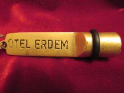 ANAHTARLIK ERDEM OTEL FİRMASININ 202 NUMARALI OTEL ODASININ OLDUKÇA YAŞLI PİRİNÇ ANAHTARLIĞI 749