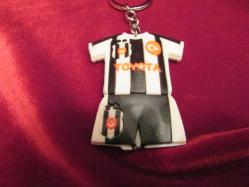 ANAHTARLIK BEŞİKTAŞ İÇİN YAPTIRILAN ÇOK ENDER 2000 BAŞLARINA AİT SİLİKON KOLEKSİYON ANAHTARLIK  694