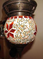 KANDİL MUM İÇİN YAPILMIŞ KESME RENKLİ DİZAYN CAMLI ZİNCİRLİ ASMALI ÇOK ENDER BAKIR CAM KOMBİNASYONU 204