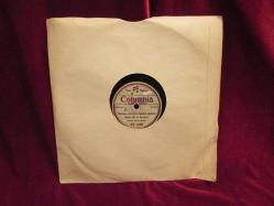 TAŞ PLAK ÜNLÜ BESTEKAR YESARİ ASIM ARSOY UN DÖNEMİN MEŞHUR ŞARKILARINI OKUDUĞU KIYMETLİ TAŞ PLAK 643