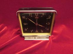 SAAT MASA SAATİ ÇİN MALI POLARİS KURMALI ALARMLI ÇALIŞIR VAZİYETTE MASA SAATİ P 408