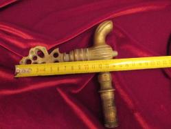 PİRİNÇ MUSLUK VİNTAGE AÇMA KAPAMA YERİ SELÇUKLU MOTİFLİ OSMANLI PİRİNÇ MUSLUĞU P 155.1