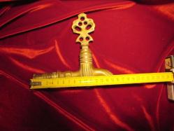 PİRİNÇ MUSLUK VİNTAGE AÇMA KAPAMA YERİ SELÇUKLU MOTİFLİ OSMANLI PİRİNÇ MUSLUĞU P 155.1