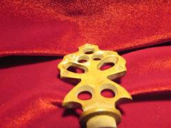 PİRİNÇ MUSLUK VİNTAGE AÇMA KAPAMA YERİ SELÇUKLU MOTİFLİ OSMANLI PİRİNÇ MUSLUĞU P 155.1