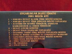 KASET KÜLTÜR BAKANLIĞI UYGARLIKLARIN BEŞİĞİ TÜRKİYE 2001.HİÇ AÇILMAMIŞ JELATİNLERİ DURUYOR 100