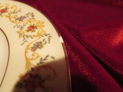 PORSELEN LİMOGES ALTIN VERMİYELİ TABAK(18 CM) VE ÇOK DEĞERLİ BİR KOLEKSİYON PARÇASI 455