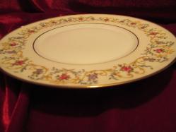 PORSELEN LİMOGES ALTIN VERMİYELİ HATASIZ TABAK(18 CM) VE ÇOK DEĞERLİ BİR KOLEKSİYON PARÇASI 457