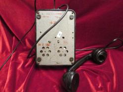 TELEFON.ANTİKA MANYATOLU TESLA MARKA 1962.ÇOK DİRİ BİR TLF.ÇEVİRME KOLU EKSİK. TAKILMASI GEREK 401