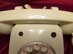 TELEFON ANTİKA 1970 LER.SİMKO MARKA YERLİ ÜRETİM TEMİZ KULLANMIŞ SANTRAL TELEFONUDUR 406