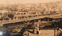 GALATA KÖPRÜSÜ OSMANLI DÖNEMİ ORJİNAL FOTOĞRAFI VE GEÇİŞ JETONU.ÇOK ENDER VE KIYMETLİDİR 299
