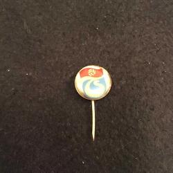 ROZET TRABZONSPOR UN  OLDUKÇA ESKİNİN MİNE ÜZERİ PLASTİK KAPLAMALI ROZETİ 42