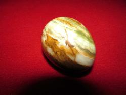 YEŞİL YUMURTA ŞEKLİNDE YADA TAŞI, MERMER TAŞI ÇOK ENDER BİR PARÇA 853