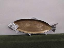 GÜMÜŞ KAPLAMA BALIK SERVİS TABAĞI. ÜRETİM YERİ HİNDİSTAN. KONDİSYON YÜKSEK . ÖLÇÜ:22X53 CM