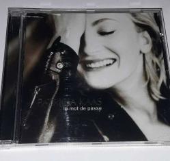 PATRİCİA KAAS LE MOT DE PASE CD ALBÜM KONDİSYON YÜKSEK KOLEKSİYONLUK NADİR