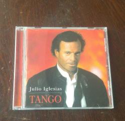 JULİO İGLASİAS TANGO CD ALBÜM. İKİNCİ EL KONDİSYON YÜKSEK KOLEKSİYONLUK NADİR BİR CD