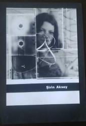 AKADEMİK BİR ÇALIŞMA SİYAH BEYAZ FOTOĞRAF