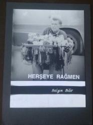 AKADEMİK BİR ÇALIŞMA SİYAH BEYAZ FOTOĞRAF