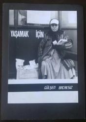 AKADEMİK BİR ÇALIŞMA SİYAH BEYAZ FOTOĞRAF