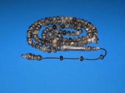 **(58)**BUTON KESİM TANELİ ZARİF BİR 99'LU BUFFALO BOYNUZU TESBİH