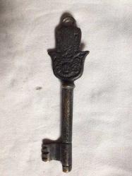 ANTİKA GÖRÜNÜMLÜ  BRONZ ANAHTAR FATIMA