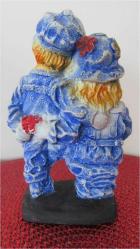 1970'LERDEN VİNTAGE KİTSCH ALÇI CHALKWARE BİBLO KIZ VE OĞLAN SEVGİLİLER KOT KUMAŞ EFEKTLİ 14 CM
